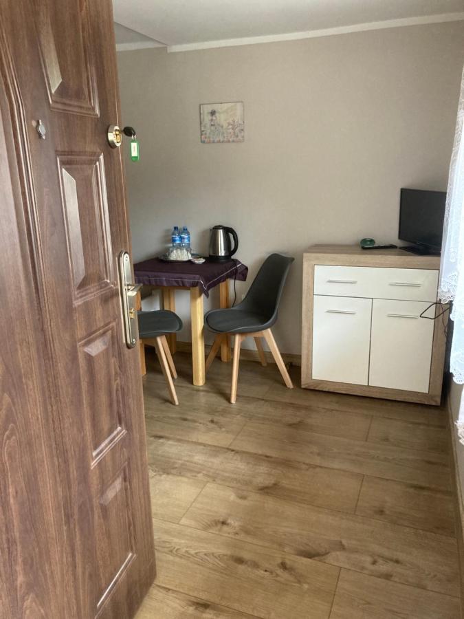 Pokoje Przy Warszawskiej Połczyn-Zdrój Esterno foto
