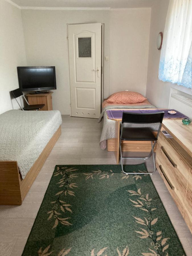 Pokoje Przy Warszawskiej Połczyn-Zdrój Esterno foto
