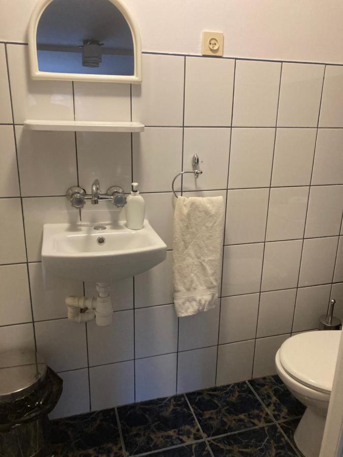Pokoje Przy Warszawskiej Połczyn-Zdrój Esterno foto
